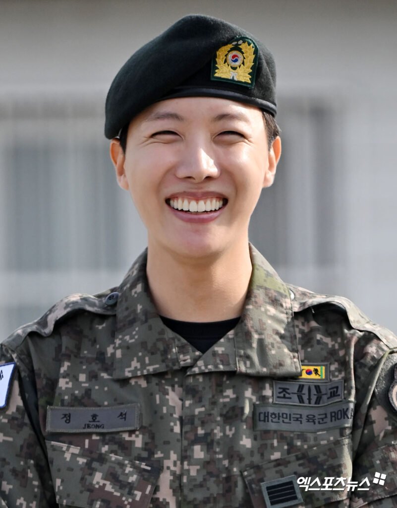 J-Hope do BTS na sua dispensa militar