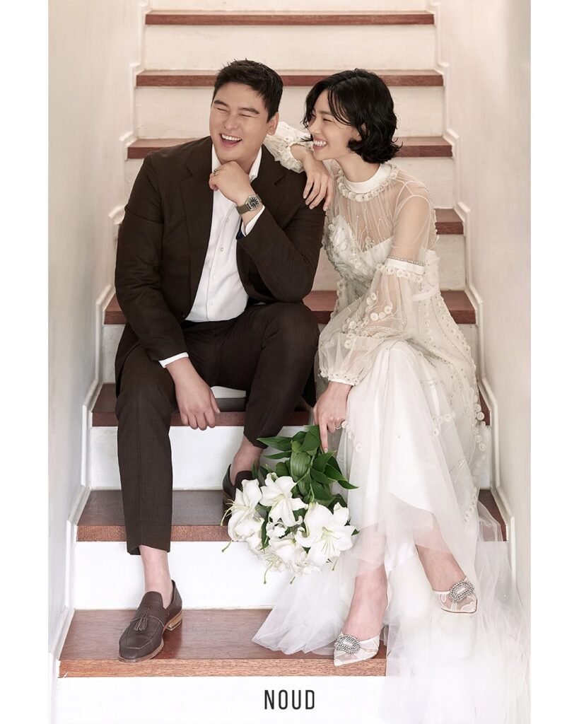 Jo Hye Won e Lee Jang Woo encantam fãs com fotos românticas do ensaio de casamento
