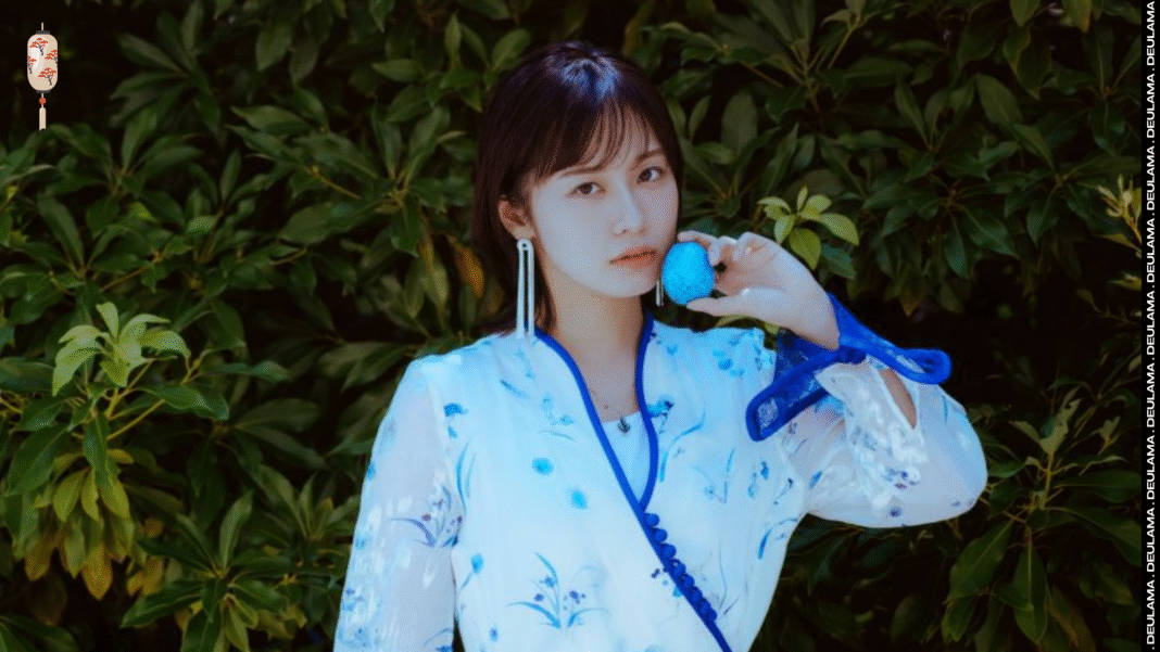 Tomori Kusunoki lançará seu 2º álbum LANDERBLUE em novembro Tomori Kusunoki lançará seu 2º álbum LANDERBLUE em novembro