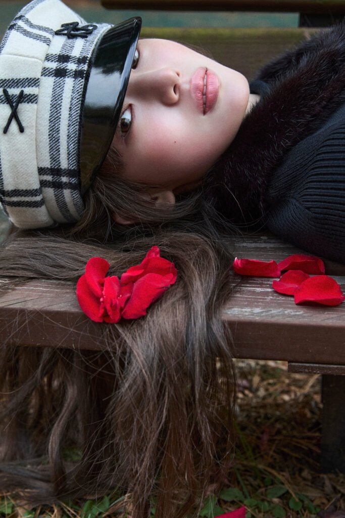 KiiiKiii revela primeiros teasers do retorno “Delulu World”, previsto para janeiro